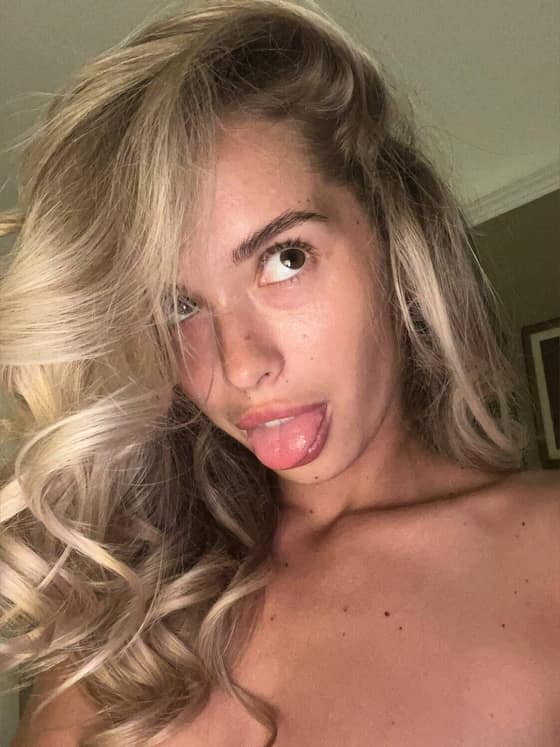 🍑 Olivia Moore 🍑