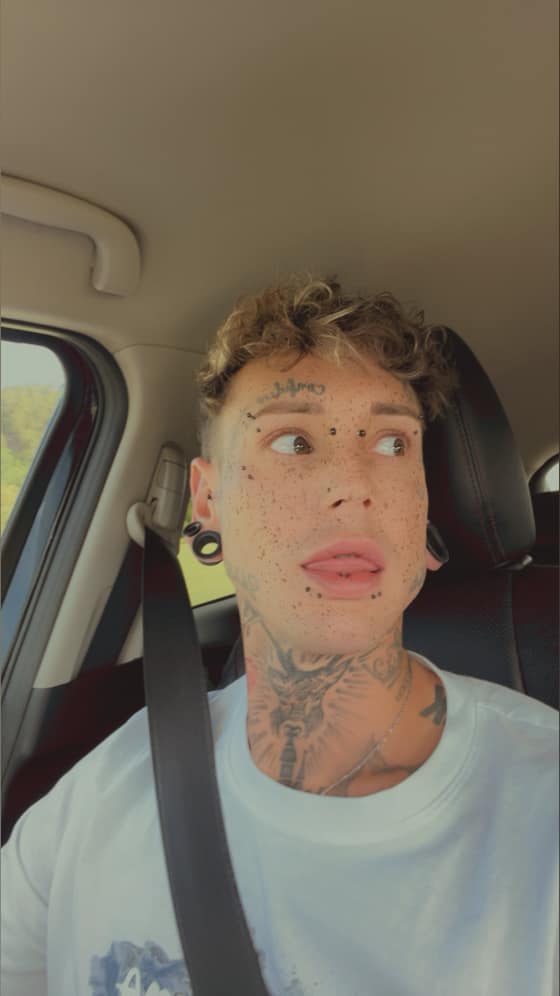 Tattooed guy 🔥